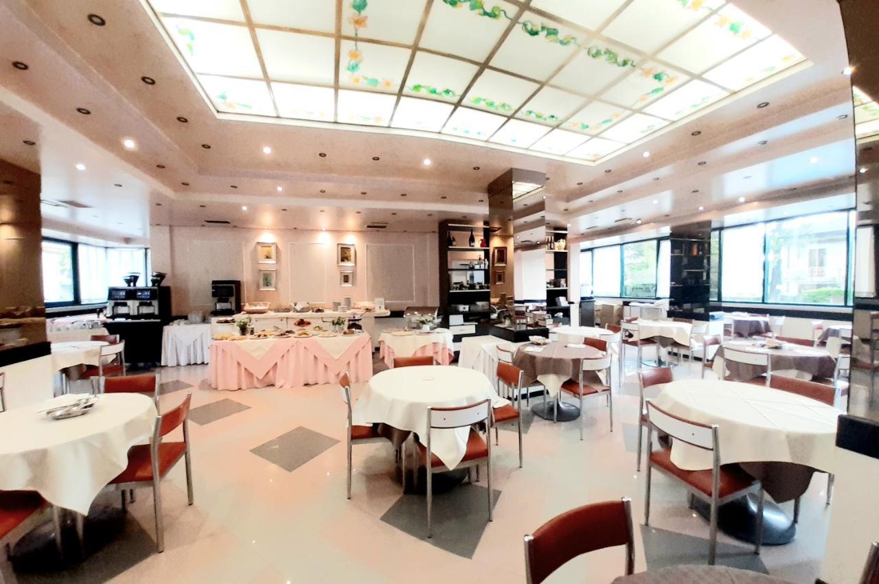 Hotel New Tiffany'S Park à Jesolo Extérieur photo