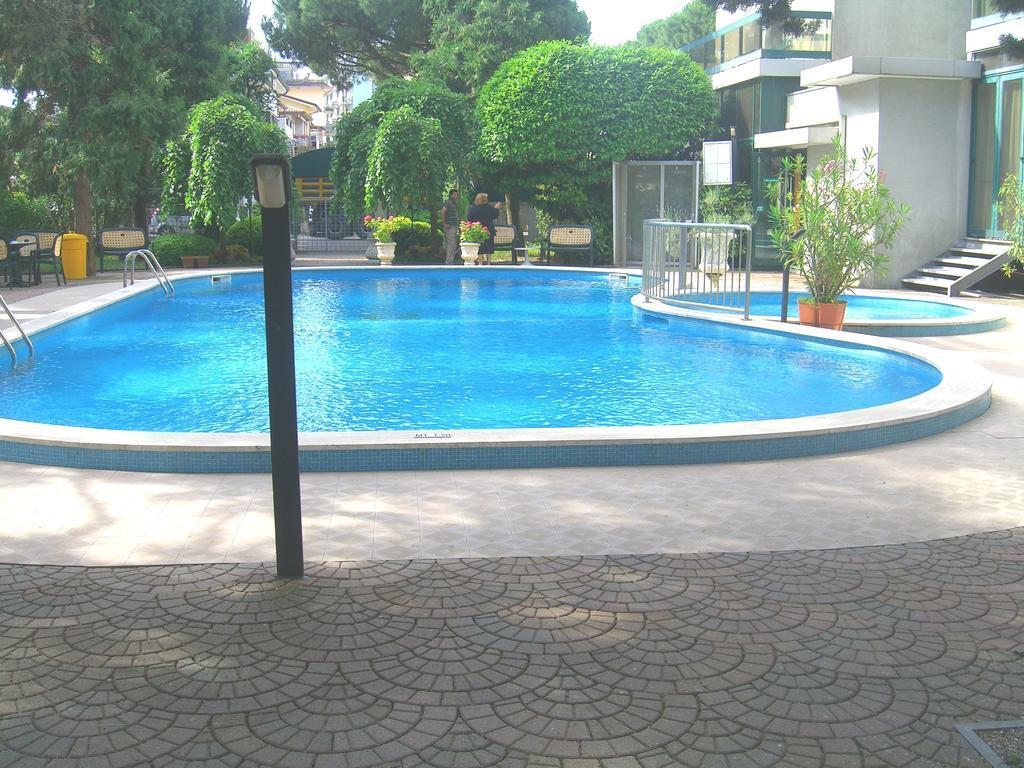 Hotel New Tiffany'S Park à Jesolo Extérieur photo