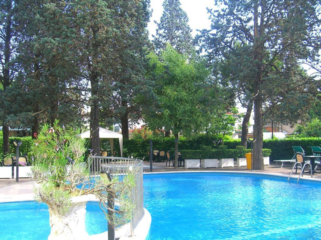 Hotel New Tiffany'S Park à Jesolo Extérieur photo